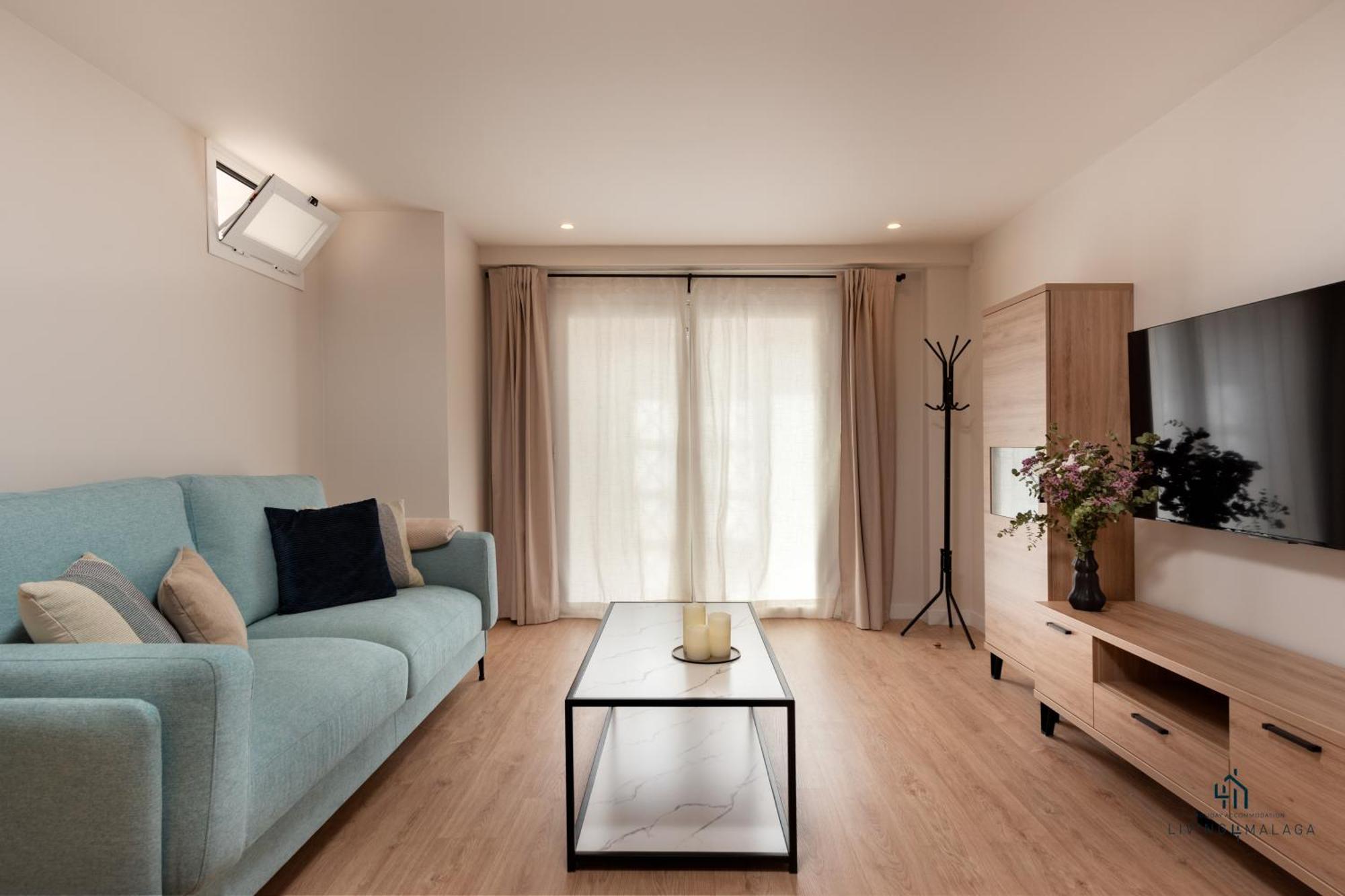 Living4Malaga Pedregalejo Loft Малага Екстериор снимка